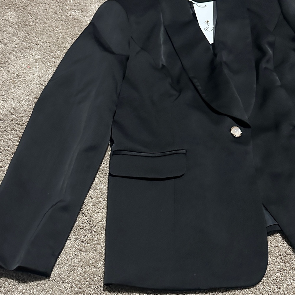 Modify Elegant Black Blazer - Picture 2 of 5